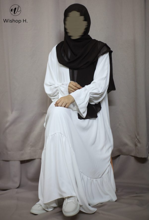 Snow Frill Abaya - Image 3