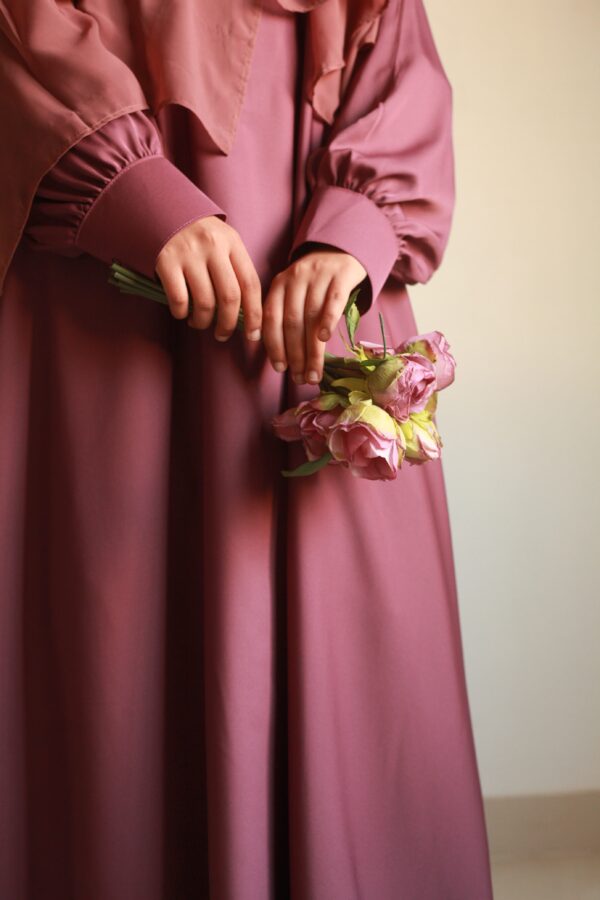 Cameo Pink Cuff Sleeves Abaya - Image 2
